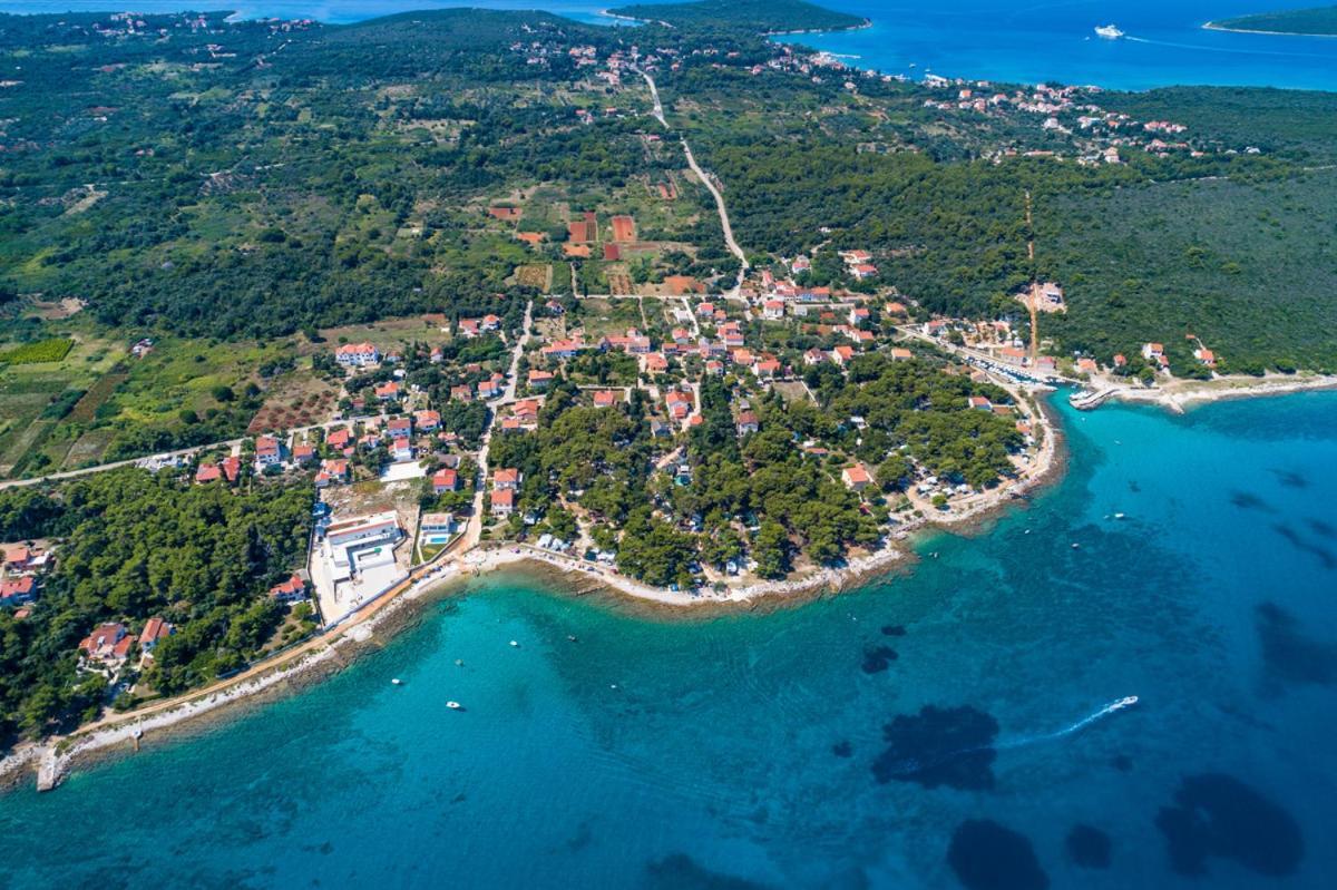 Caravan Near The Sea 2 Углян Экстерьер фото