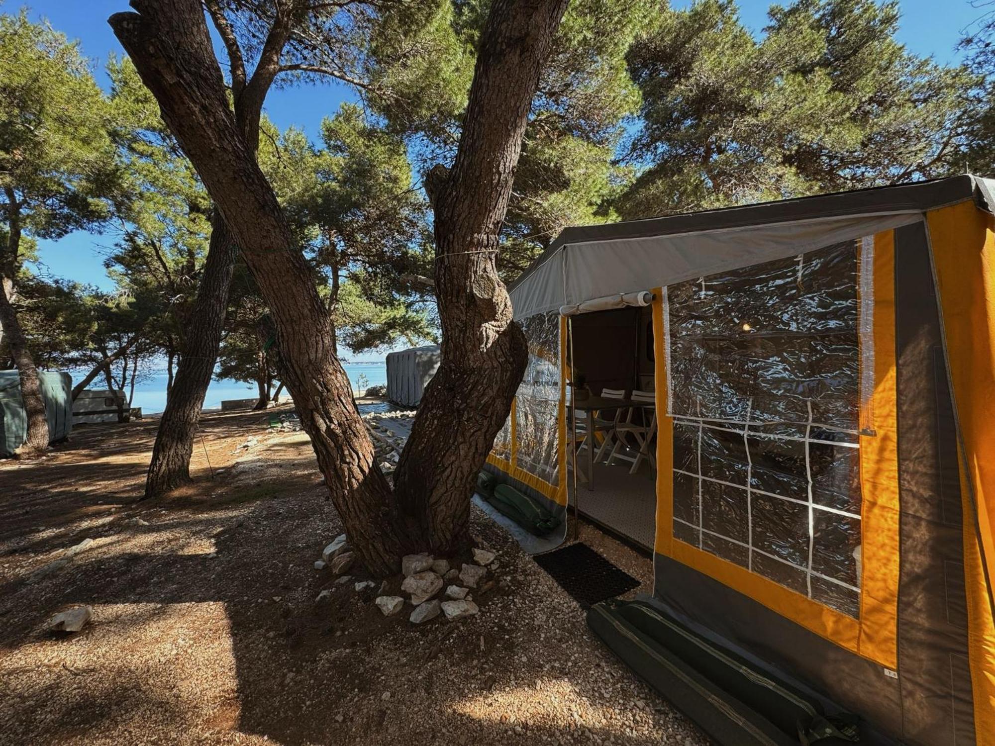 Caravan Near The Sea 2 Углян Экстерьер фото