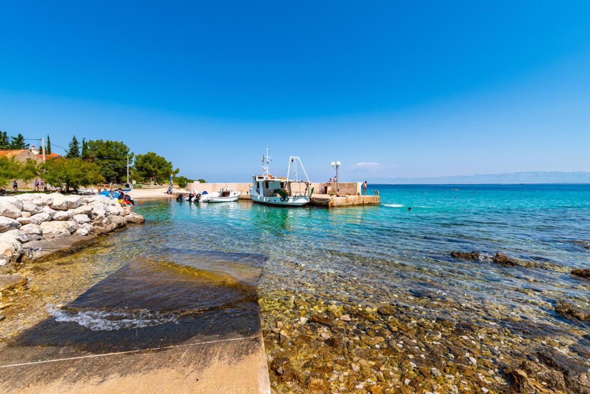Caravan Near The Sea 2 Углян Экстерьер фото