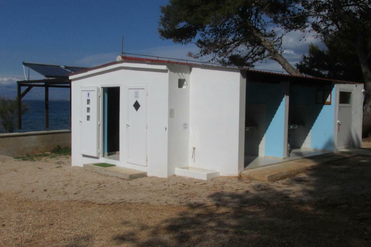 Caravan Near The Sea 2 Углян Экстерьер фото